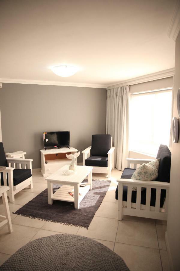 Mari-Amor Self-Catering Apartments Mossel Bay Esterno foto