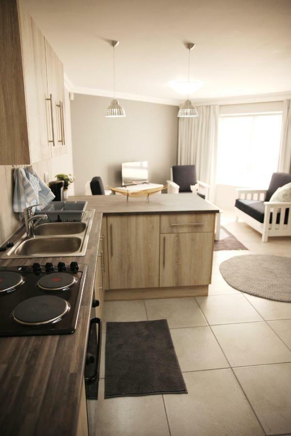Mari-Amor Self-Catering Apartments Mossel Bay Esterno foto