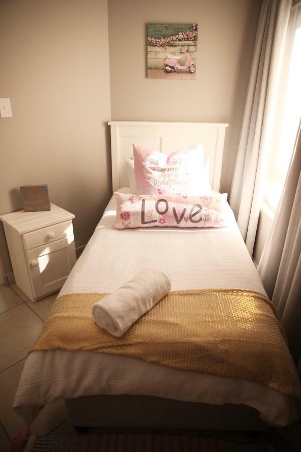 Mari-Amor Self-Catering Apartments Mossel Bay Esterno foto