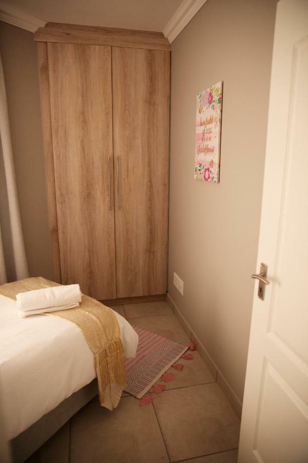 Mari-Amor Self-Catering Apartments Mossel Bay Esterno foto