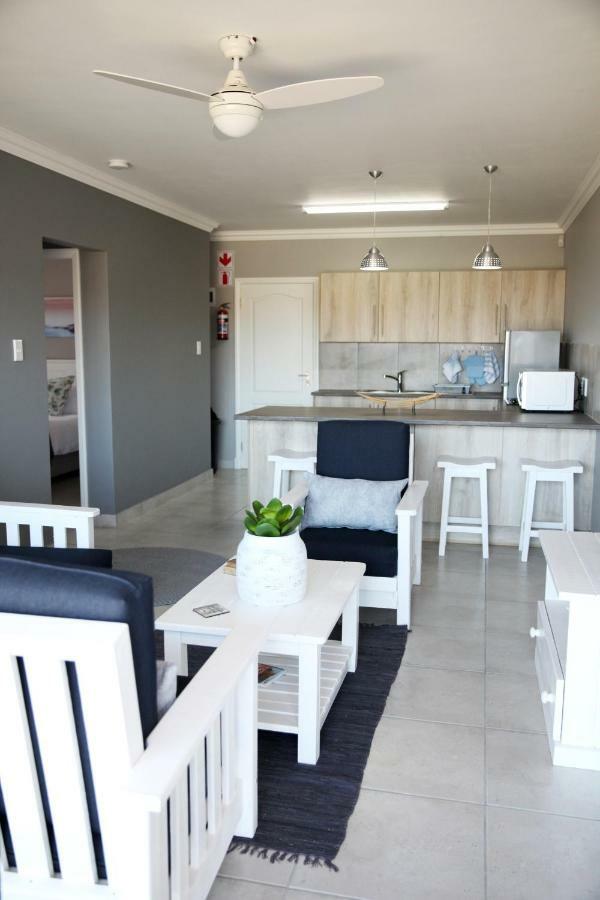 Mari-Amor Self-Catering Apartments Mossel Bay Esterno foto