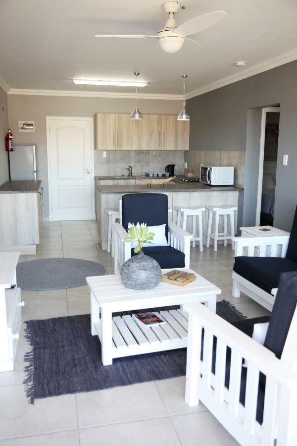 Mari-Amor Self-Catering Apartments Mossel Bay Esterno foto
