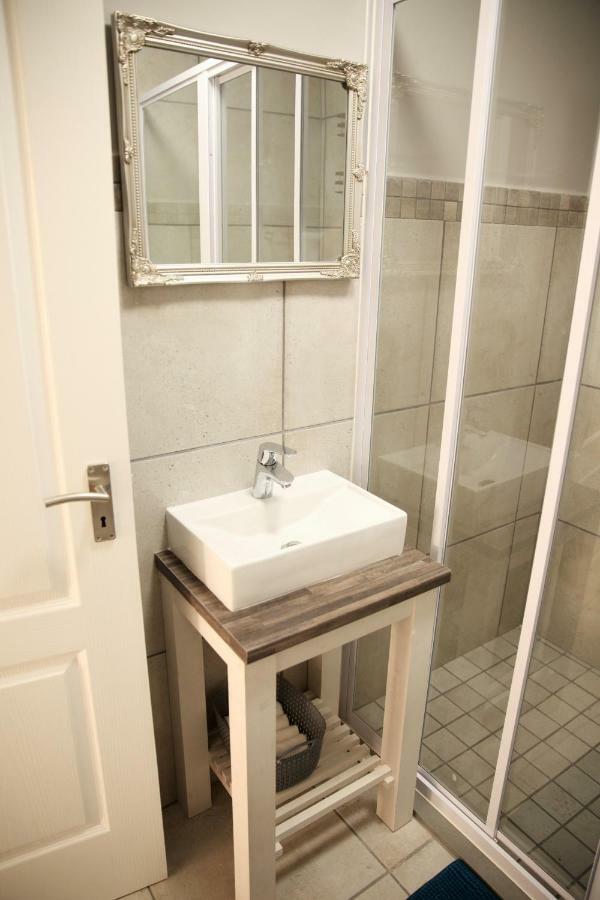Mari-Amor Self-Catering Apartments Mossel Bay Esterno foto